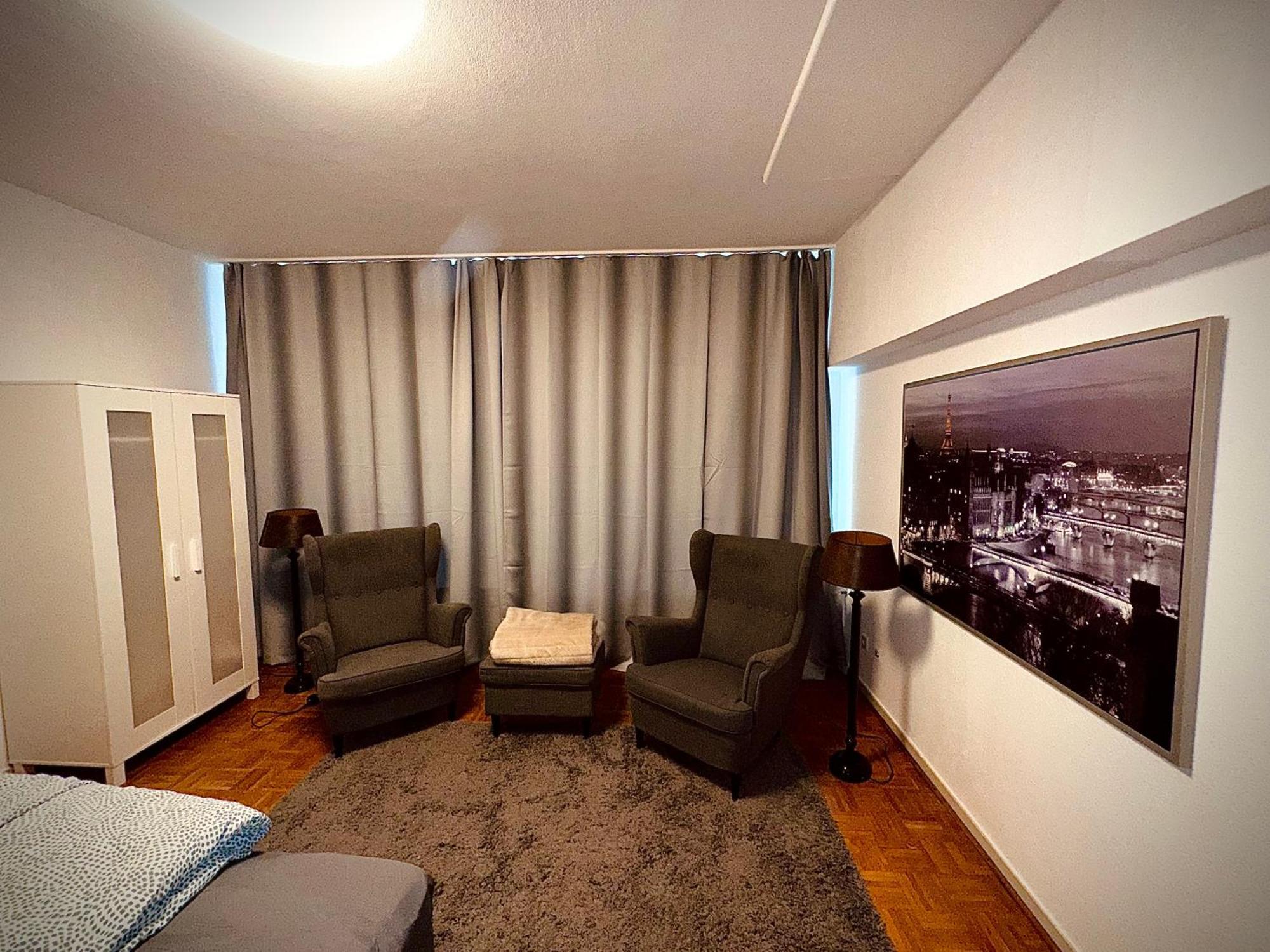 Exklusiver Rheinblick Messe Parken 5 Zimmer, 12 Personen